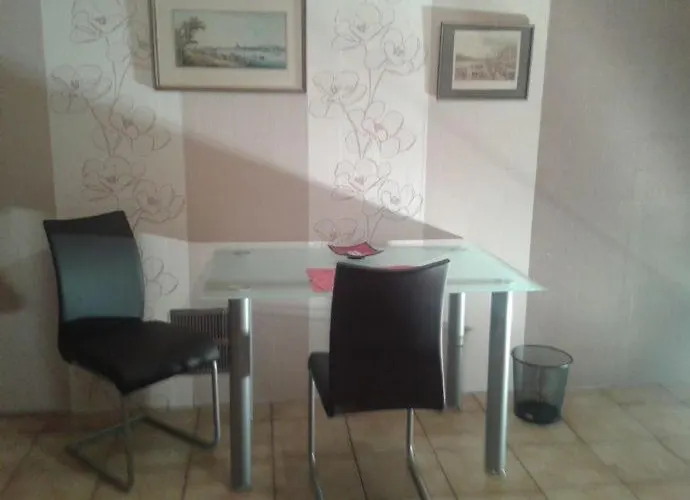Quarto em Acomodações Particulares Frankfurter Ruft *